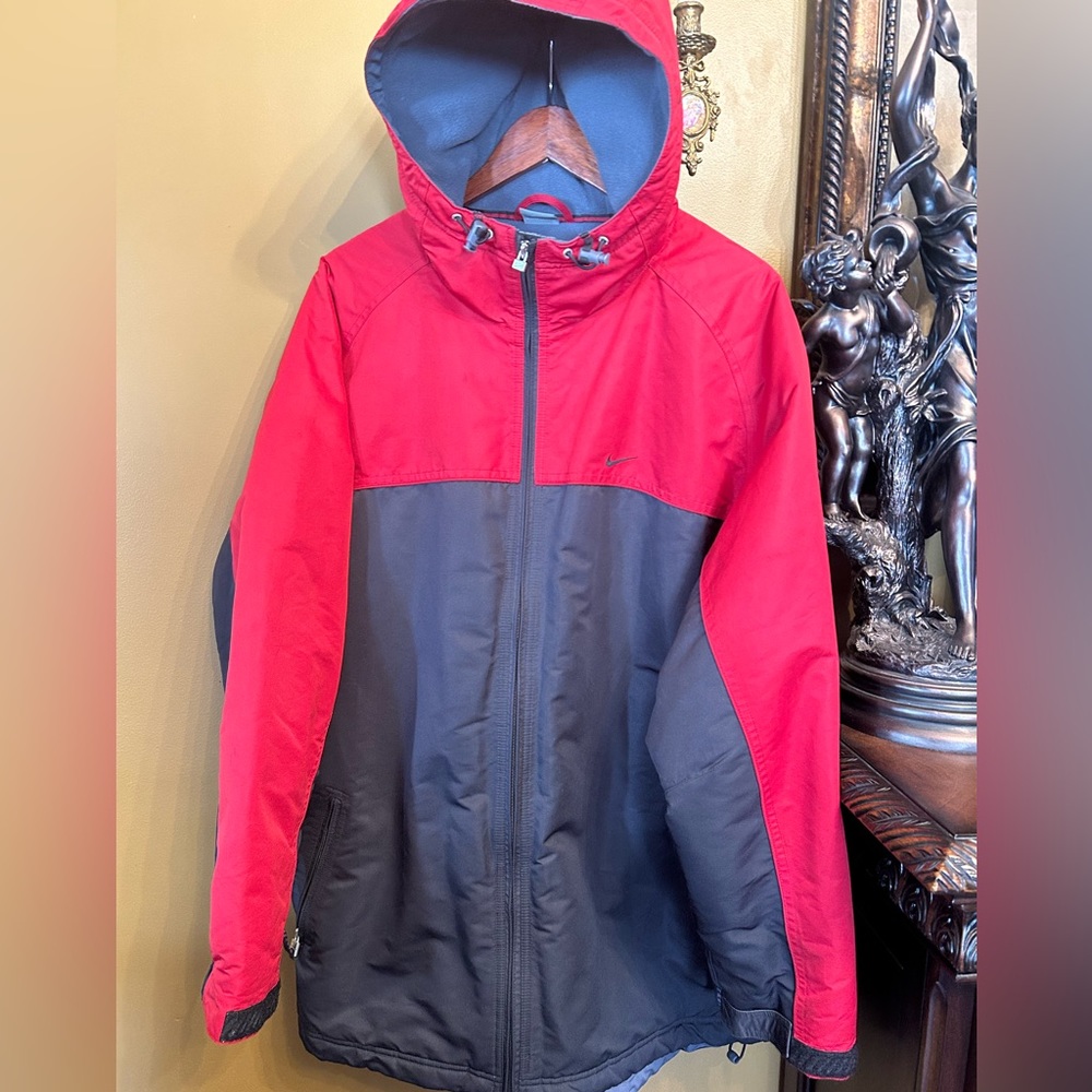 Authentic Men’s Nike Coat